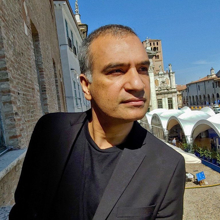 Intervista a Nadeem Aslam, autore de “Il libro dell'acqua e di altri specchi”