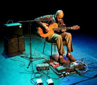 Lionel Loueke Trio: JAZZ MEET AFRICA