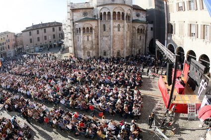 Festivalfilosofia_piazza Grande_MO