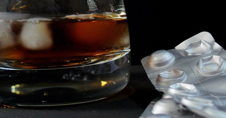 bar1248841_1920Cropped.jpg