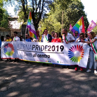 Striscione Modena Pride 2019