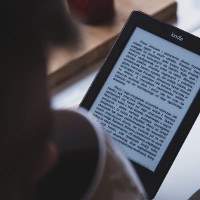 Le frasi più amate dai lettori digitali nel 2016. In testa le parole di Dinah Jefferies, Paula Hawkins e Jojo Moyes
