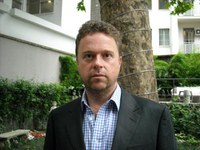 TOM KNOX