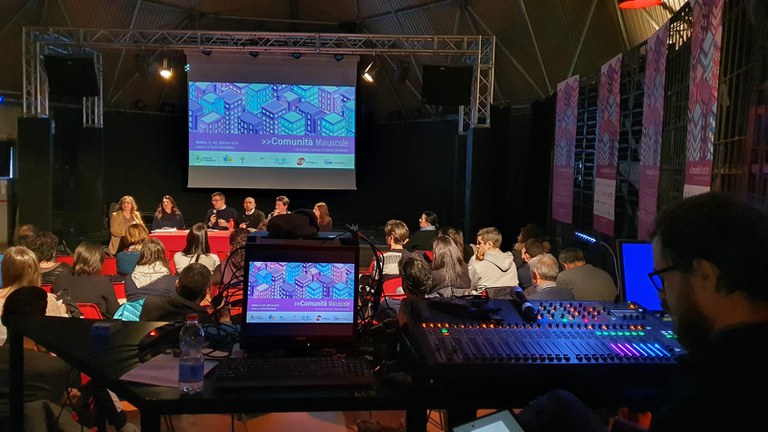 Comunità Maiuscole ---.jpg