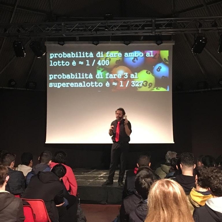 “L'azzardo del Giocoliere” a Modena: intervista al prof. Federico Benuzzi “L'azzardo del Giocoliere” a Modena: intervista al prof. Federico Benuzzi