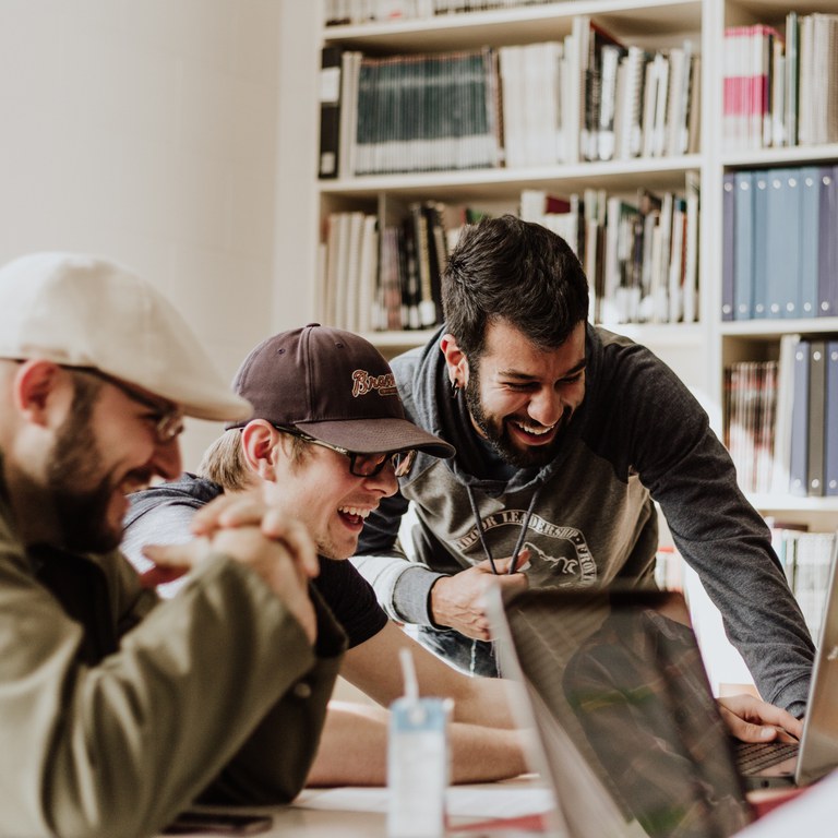 Giovani generazioni tra scuola e tempo libero!